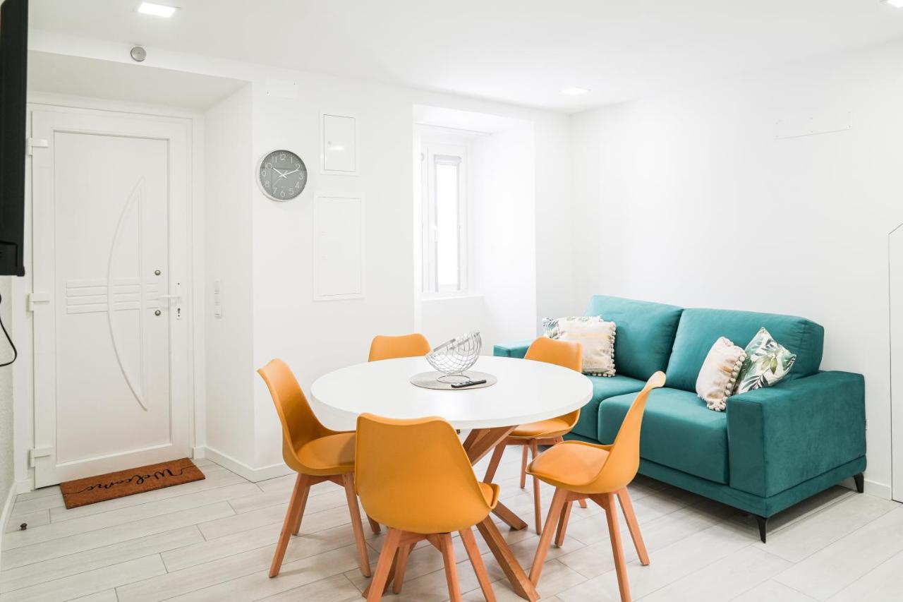 Nazare One Bedroom, 2 Mins From The Beach Eksteriør billede